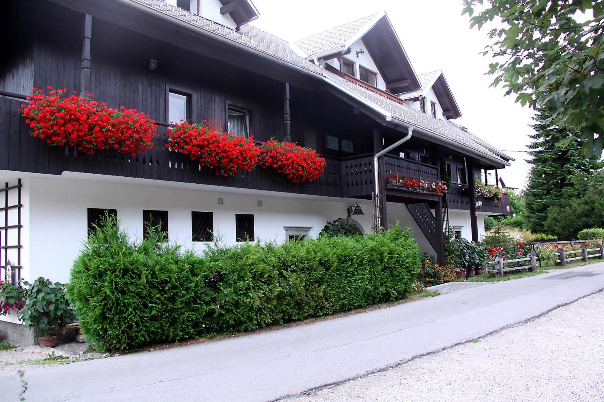 House Klasika - Adults Only Блед Экстерьер фото